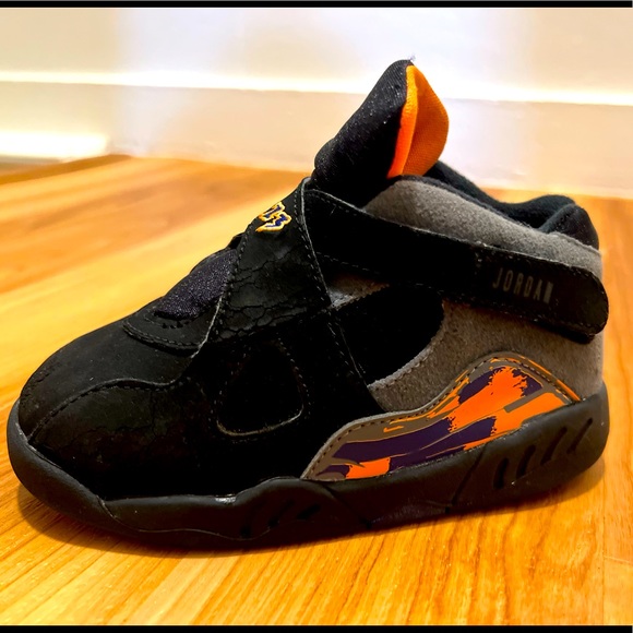 Air Jordan 8 Retro - Picture 3 of 5